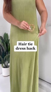 The ultimate hair tie hack to sinch in your waist in a loose fitted dress | St Frock