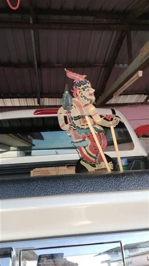 Shadow puppet show #MetheeFamily