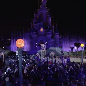 Varun and Anisha invited their family and friends to join them at Disneyland Paris for an epic 3-day celebration that was nothing short of magical! ✨💍 Follow the link to see their full wedding recap on the blog: http://bit.ly/37uhtc0 | Disney's Fairy Tale Weddings & Honeymoons