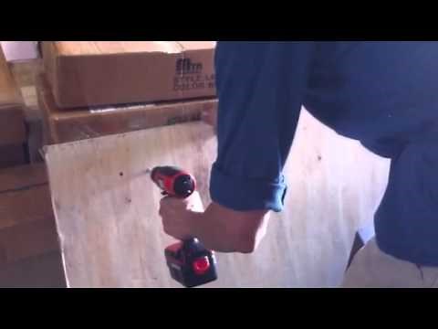 How to put expansion bolts