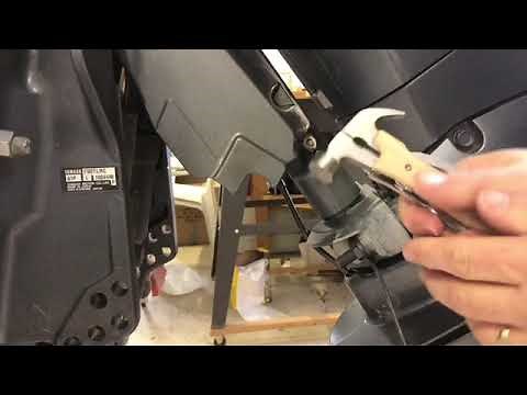 Yamaha 90 hp - Removing Broken Grease Fitting