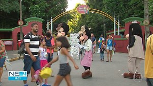 Passeio no zoológico de Dois Irmãos é opção de diversão para o domingo