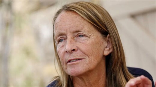 Service volé : qui est Isabelle Demongeot, la joueuse de tennis violée par son entraîneur, dont parle la série de TF1 ? - Télé 2 Semaines