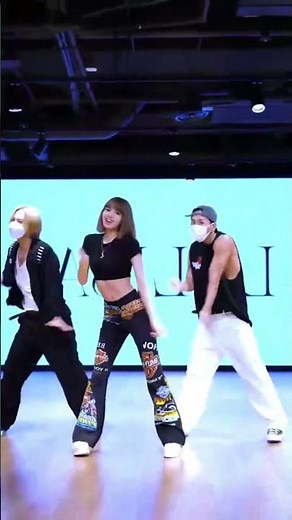 ‘LALISA’ - LISA (CHALLENGE DANCE PRACTICE MIRRORED)