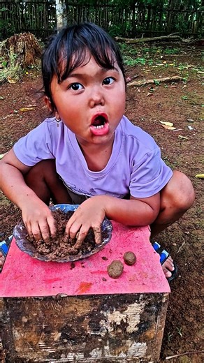 marisa bikin baso dari tanah #trendingshorts