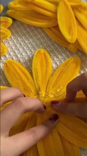 Realistic Sunflower Using Fuzzy Wire |Tutorial |DIY