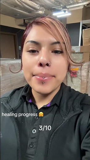 the healing progress of having a vertical labret piercing 😜 #vertical #piercing #healingjourney