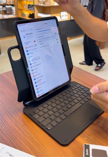 ESR Hybrid 360 Keyboard Case available for iPad Air/ Pro & A16 11/12.9/13 inch #ipadkeyboard #magickeyboard #ipadcase #ipadaccessories #tiktoknepal