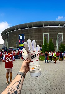 Goalkeeper Gloves Unboxing: Titan Review and Final Match Memories