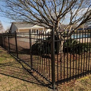 [Hot Item] 1.8m*2.4m Black Steel Iron Tubular Fence Panel Steel Picket Welded Fence