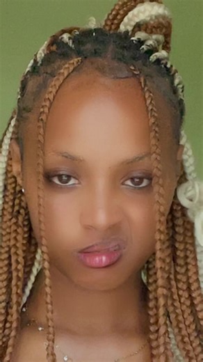 #FaceZoom #queenoffacialexpressions