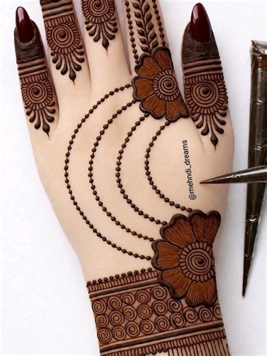 Easy Arabic Trick Mehndi Design #pleaseunfreezemyaccount🥺🥺 #hennamehndivip #mehndiart #foryoupage #mehndidesign