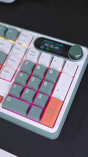 Royal Kludge S98: Full-Size Keyboard with Smart Display & Knob