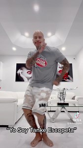 El nuevo challenge “Yo Soy Tanke Escopeta” mira @_el_teque_oficial habla claro 😂😂😂😂 indica @kn1one @el_womy_official Att: El MVP de el All Star ⭐️ “La Kabra” 🐐 🏠Bienes y Raices🏠 #LoMasDuroDeTodoElReparto ‼️El Presidente‼️ | El Chulo