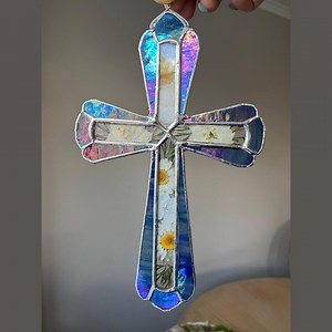 Stained Glass Cross Wall Decor With Pressed Flowers – Handmade Art for Home & Spiritual Gifts - Etsy