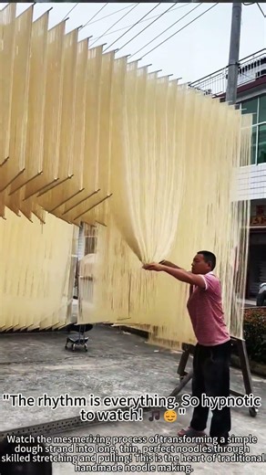 Pulling Noodle Magic: Stretch & Lengthen! 🍜✨