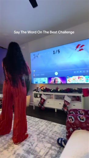 Lmaoooo Ts Addicting🤣🎄 #friendmas #challenge #saytheword