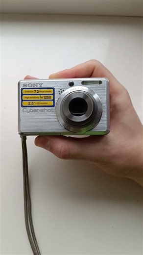 🧊7.2MP weekend survivor - Sony Cyber-shot DSC-S750 compact digital camera #Y2K #2000s #Digicam