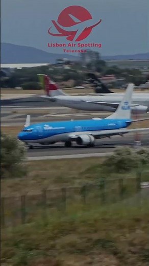 KLM Boeing 737: Thrust Reverse Deceleration