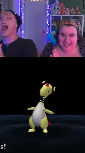 My friend's Flaaffy Evolves! #pokemon #pokemonreaction #pokemonevolution #ampharos #twitch