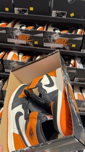 The Sneaker Market Has Officially CRASHED... 📉