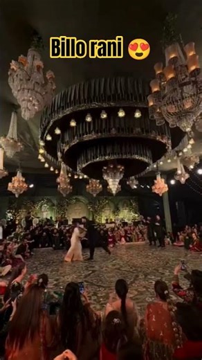 Warning ⚠️ Is Billo Rani couple dance ko dekhke aap bhi repeat pe laga doge! 😍