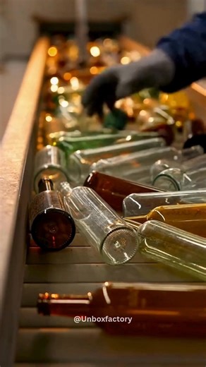 Glass is one of the few materials that can be recycled indefinitely without losing purity, strength, or clarity. Unlike plastics, which degrade after repeated recycling, glass can be melted and reshaped into new bottles or containers repeatedly without quality loss. Important Details: • 100% recyclable material • No degradation in quality • Made from sand, soda ash & limestone • Energy savings when recycled • Reduces landfill waste • Lower raw material extraction • Recycling rates vary by countr