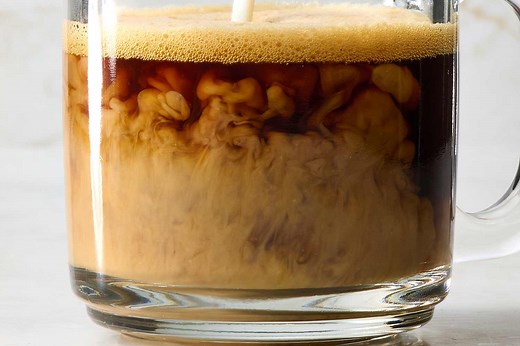 How To Make a Latte at Home