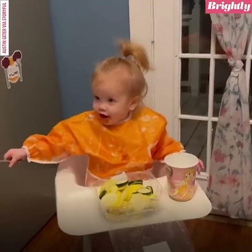 Baby has hilarious reaction after dad swaps her food l GMA