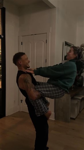 Kane Brown on Instagram: "Y’all better get ready for this series 😂"