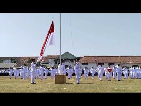 Prosesi Pengibaran Bendera Nan Gagah Anggun Khidmat HUT RI Ke-79 Tahun 2024