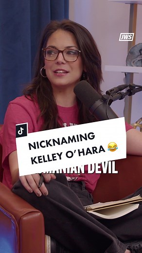 We asked our hosts special guest Abby Dahlkemper to nickname Kelley O’Hara 😂 #worldcup #uswnt #kelleyohara #abbydahlkemper (@AT&T)