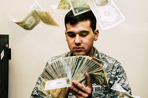Here are your 2021 military pay and LES dates