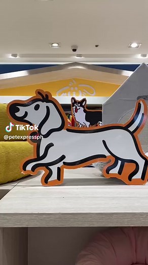 Dental health check! 🦷🪥 Our vet recommend brushing our furbaby's teeth 2-3x a week 😊 There are also dental treats and sprays you can use to keep our pet's oral health strong and healthy. Here's a list of vet-approved products: 🦷 Fresh Friends Set of Advanced Breath Freshener Dental Spray Rope Toy 🦷 Absolute Holistic Dental Chew 🦷 Fresh Friends Set of Toothpaste 90g Toothbrush Dental Care 🦷 Vegebrand - 7 Dental Effect Are your furbabies' teefs sparkly and healthy like @ATLAS THE GOLDEN FLO