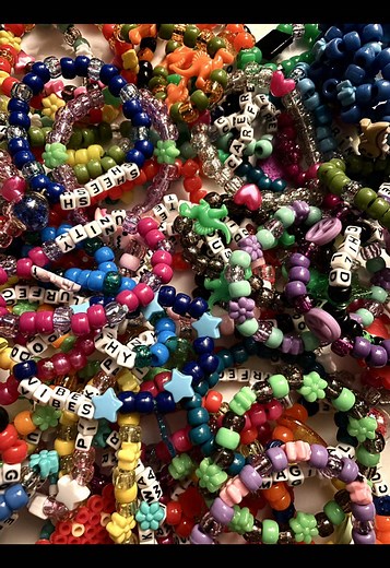 Kandi Jewelry Making: Patterns and Ideas for Beginners