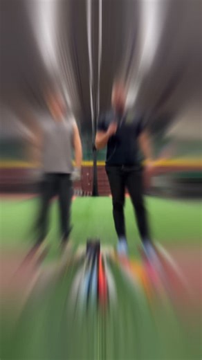 D-BAT Kansas City on Instagram: "Which bat do you think we hit the hardest?!? Watch to find out and come test out all these bats THIS WEEKEND during our bat demo weekend. All bats discounted for this weekend. Just in time for Santa to come to town! 🎅 *some exclusions apply* #batdemo #alexbirge #oldmanstillhasit #dbatkc #christmassales🎄️⛄"