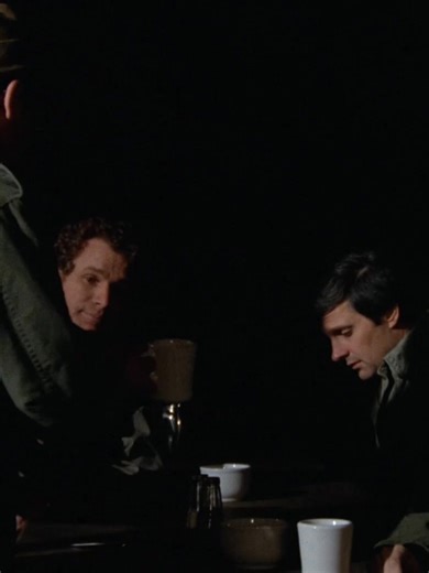 Best scene from M*A*S*H 4077 - Comedy of War 70-80s #MASH #mash4077 #4077 #War #WWI #oldwar #Comedy | Join us: https://www.facebook.com/groups/772465791028529 . | MASH Full Episodes