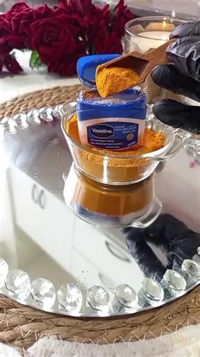 Natural Skincare Tips with Turmeric