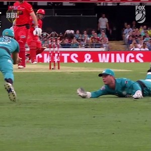 Not given out, but boy oh boy this would have been an all-timer! 😱 | BBL