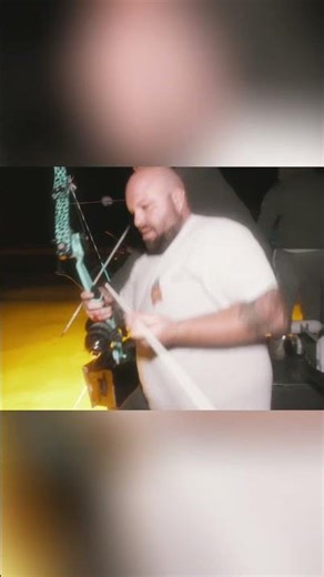 Big stingrays on the ocean! #bowfishing #ocean