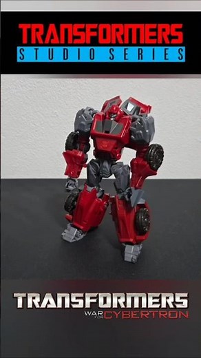 Stop Motion Ironhide War for Cybertron Transformers Studio Series SS Voyager