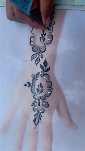 #barashada_cilaan_saarka #hennedesign #simplehenna #mihiimhenna #hennaart