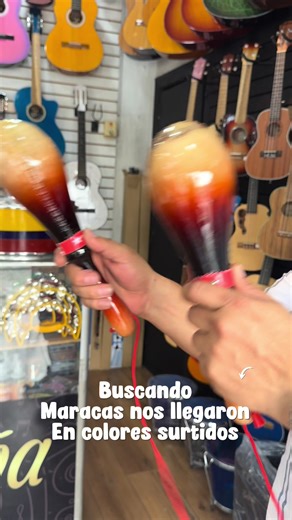 Llegaron las Maracas Salseras en cuero natural con semillas de achira. Precio:$120.000 pesos #Cali #salsa #instrumentosmusicales #calledelasalsa🇨🇴 #percusionlatina