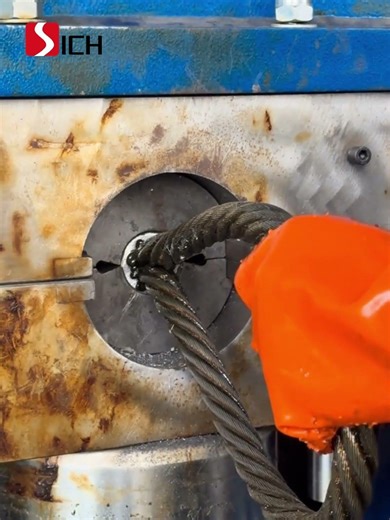 Rigging Sleeve Compression Process Explained 🔩