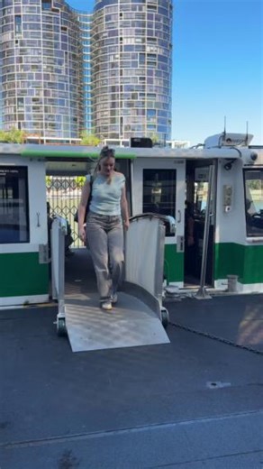 🎨🚶𝐀𝐫𝐭 𝐰𝐚𝐥𝐤𝐬 𝐚𝐭 𝐄𝐥𝐢𝐳𝐚𝐛𝐞𝐭𝐡 𝐐𝐮𝐚𝐲 See Elizabeth Quay in a whole new light with the Art @ the Quay Walking Trail. Explore fascinating artworks by local WA artists and uncover hidden gems along the way. Did you know the base of the BHP Waterpark is a striking geometric artwork? Or that Signature Ring features 200,000 printed signatures from local school students? Grab a coffee, enjoy the fresh air, and let the art surprise you. #ArtAtTheQuay #ElizabethQuayArt #PerthArtTrail #A