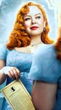 The final episode of Bridgerton introduced a new Lady Whistledown. #bridgerton #ladywhistledown