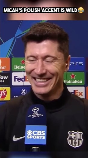Micah Richards trying to speak Polish to Lewandowski 💀