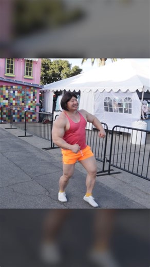 Bane Armstrong on Instagram: "Vamanos! #cosplay #memes #anime #dora #comedy Editing 🎥 @justpids Vash @jonvash Maui @davenee_"