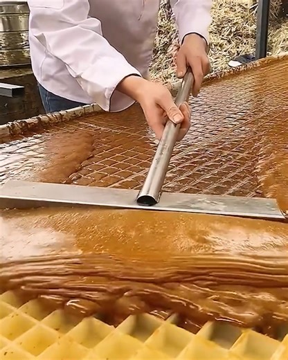 It's Dessert O'Clock! 🤤 | Creative Bee