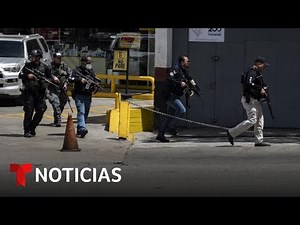 Impresionantes imágenes de la violencia que azota a Caracas | Noticias Telemundo